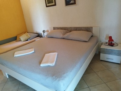 Apartment Two bedroom apartment with terrace and sea view Kampor, Rab A-15144-b - Outdoor photo 12