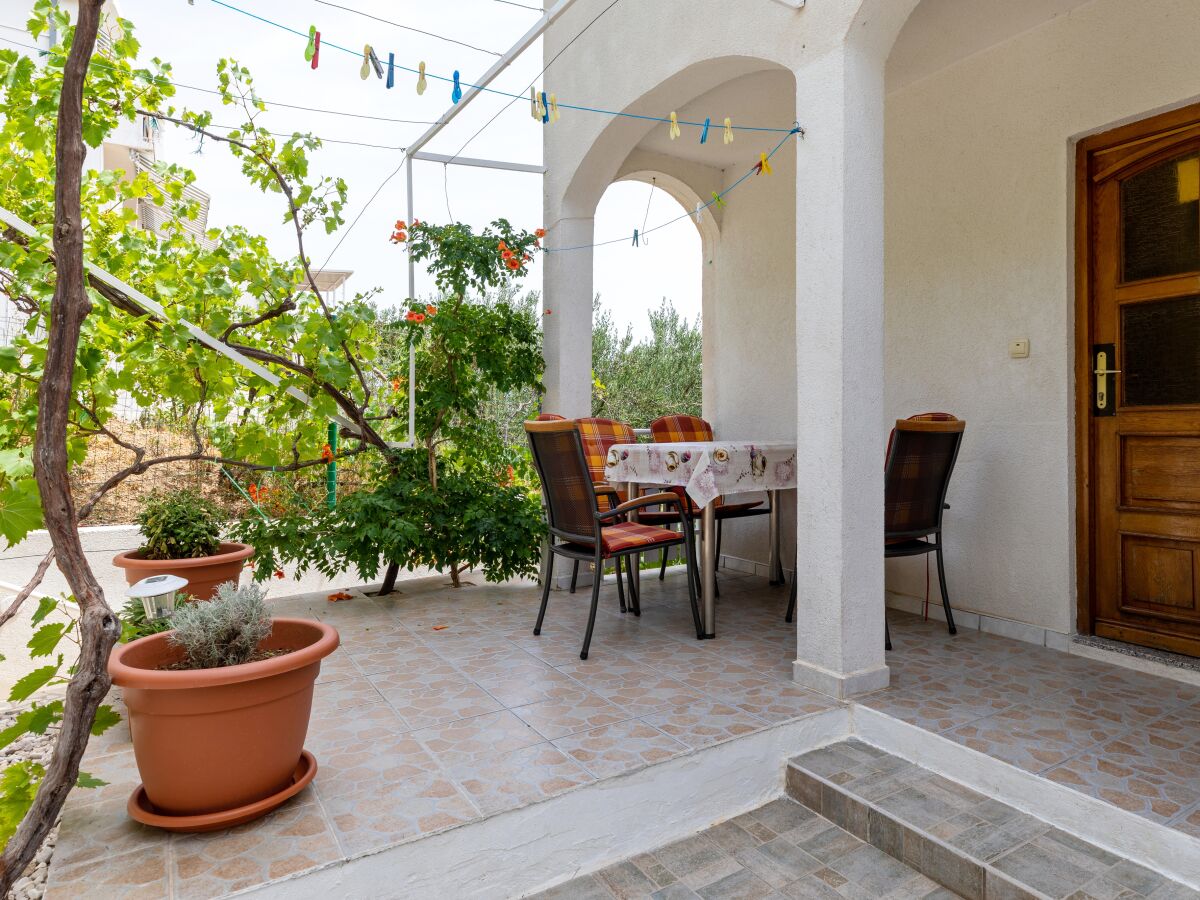 Apartment One bedroom apartment near beach Pisak, Omiš A-15177-c - Outdoor photo 4