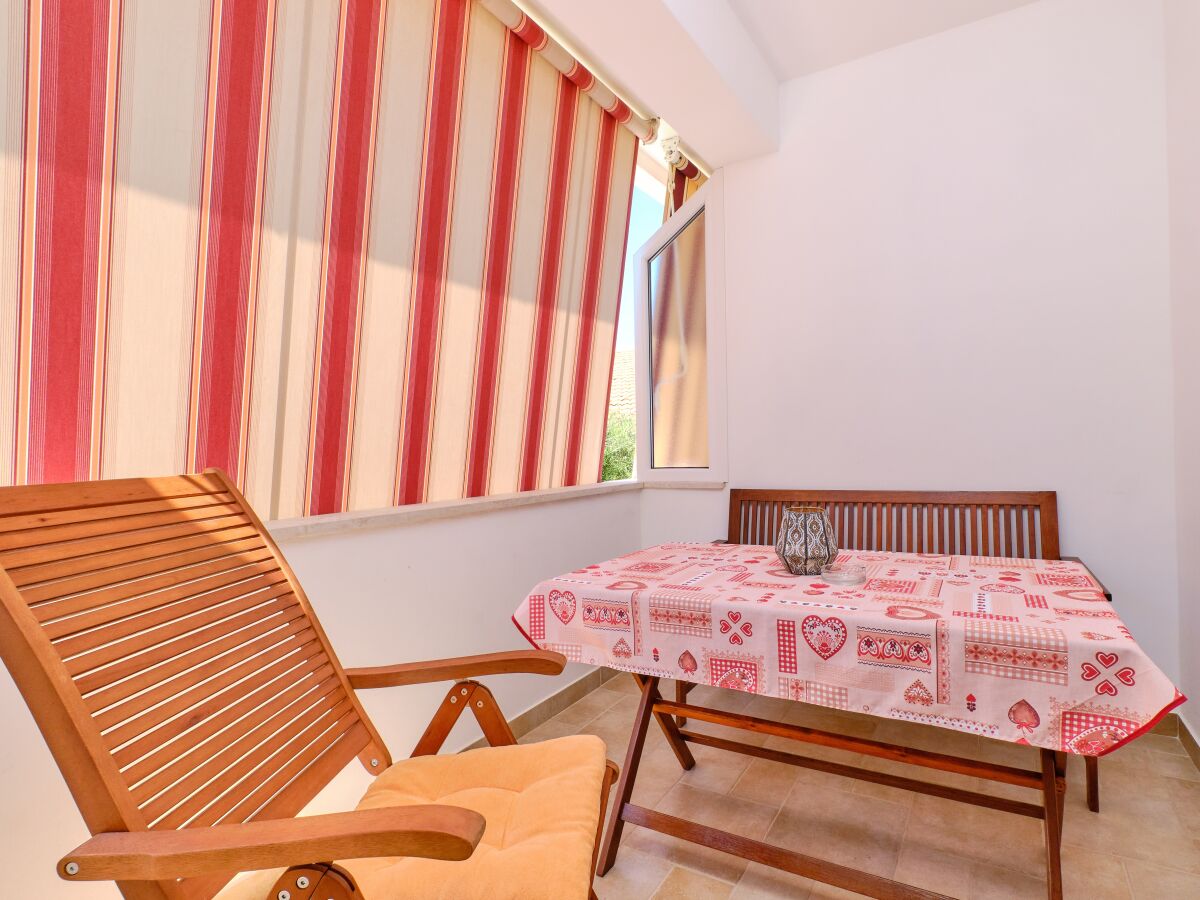 Apartment One bedroom apartment with terrace Mali Lošinj, Lošinj A-15201-a
