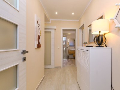 Apartment Two bedroom apartment with terrace Mali Lošinj, Lošinj A-15201-c - Outdoor photo 29