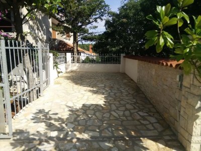 Apartment One bedroom apartment with terrace Banjole, Pula A-17398-c - Outdoor photo 3