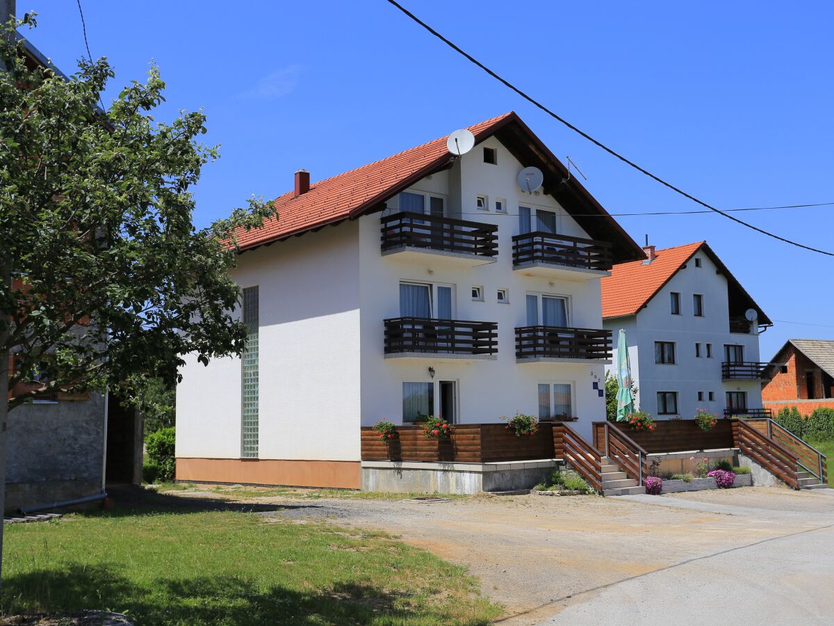 Holiday room with balcony Grabovac, Plitvice S-17419-a