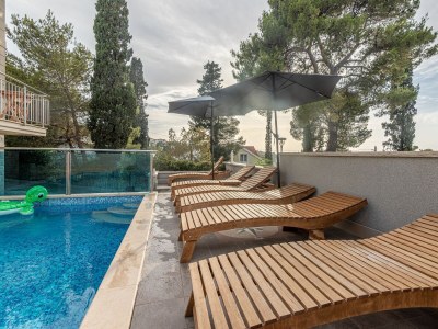 Apartment Two bedroom apartment with balcony Sutivan, Brač A-15665-c - Outdoor photo 7