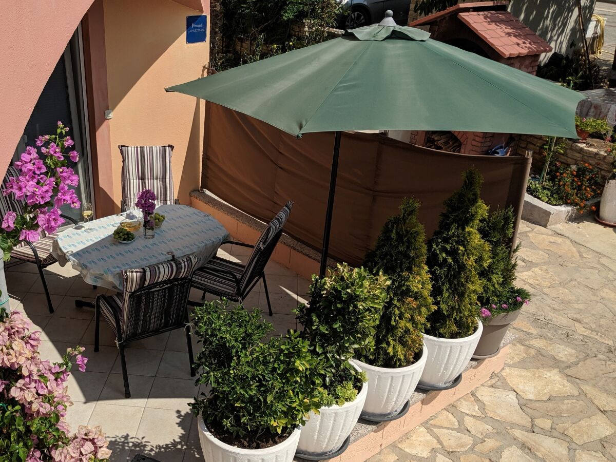 Apartment Two bedroom apartment with terrace Vodice A-18428-b