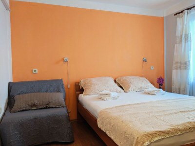 Apartment Two bedroom apartment with terrace Vodice A-18428-b - Outdoor photo 9
