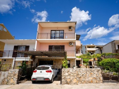 Apartment Two bedroom apartment with balcony Stari Grad, Hvar A-18458-a in Stari Grad - Apartment