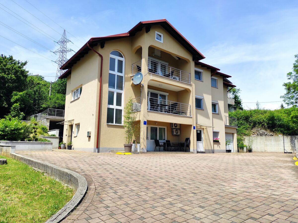 Apartment Three bedroom apartment with terrace Rijeka A-18146-b - Outdoor photo 2