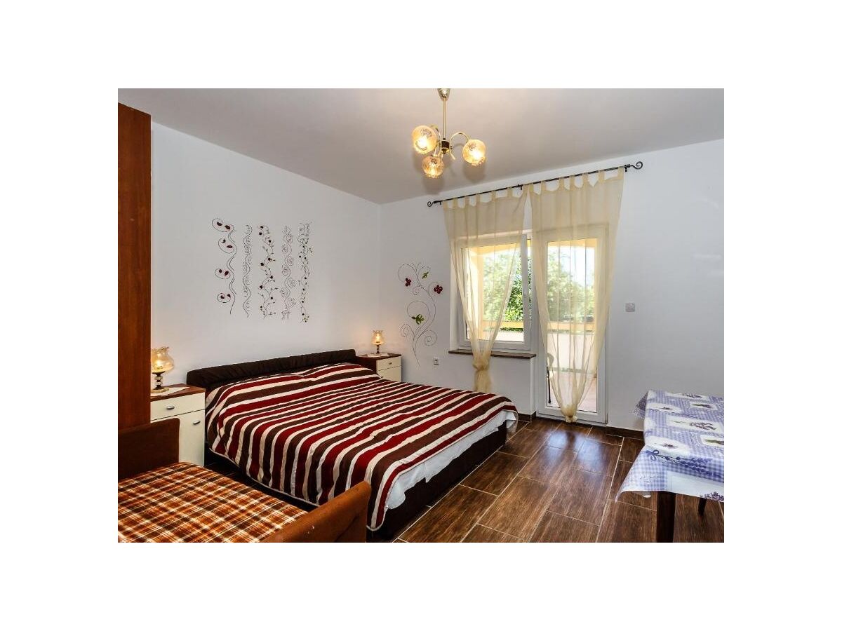 Apartment Studio flat with air-conditioning Malinska, Krk AS-18193-a