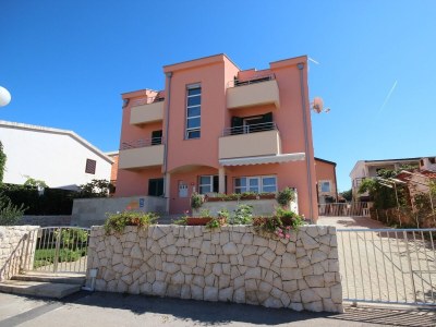 Apartment One bedroom apartment with balcony Vir A-18514-a in Vir - Apartment
