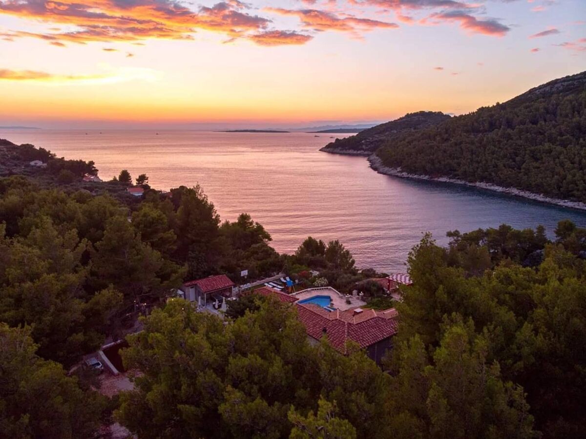 Apartment Two bedroom apartment with terrace and sea view Cove Poplat, Korčula A-18258-d - Outdoor photo 5