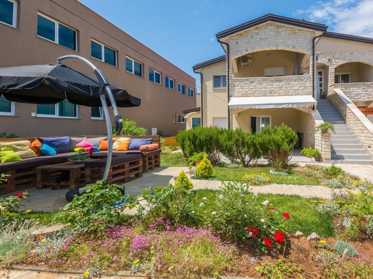 Apartment One bedroom apartment with terrace Vir A-18518-a - Outdoor photo 2