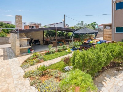 Apartment One bedroom apartment with terrace Vir A-18518-c - Outdoor photo 3