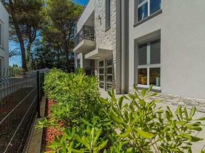 Apartment Two bedroom apartment with balcony Vir A-18550-a - Outdoor photo 4