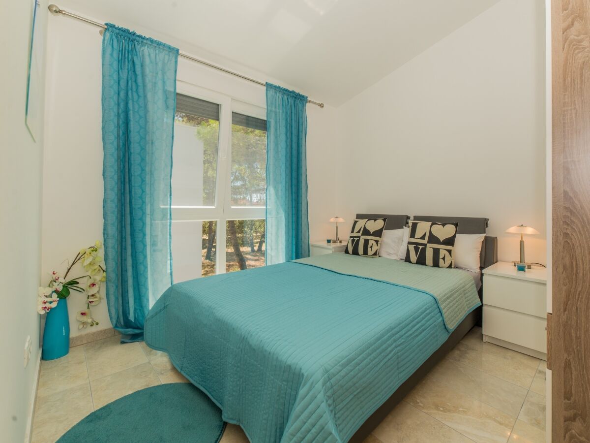 Apartment Two bedroom apartment with balcony Vir A-18550-b