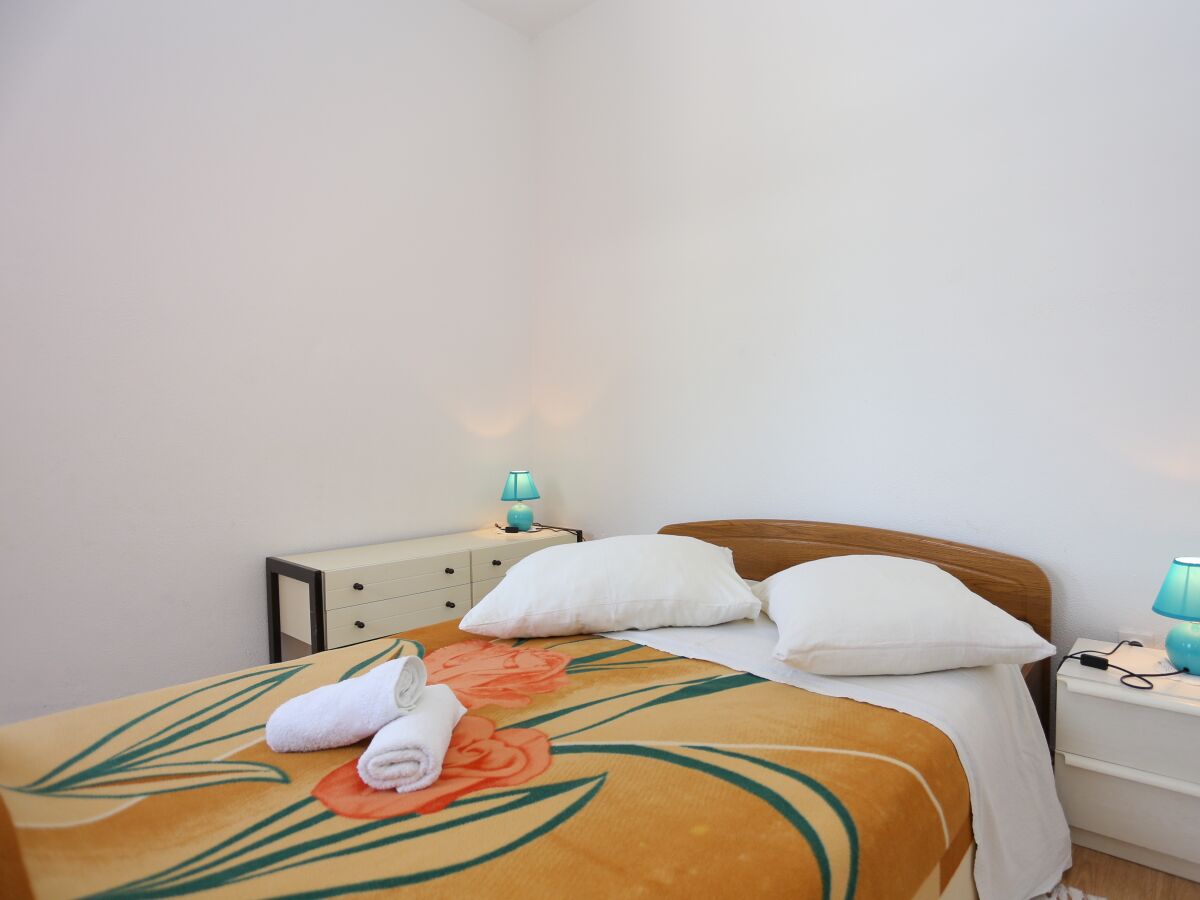 Apartment Two bedroom apartment with terrace and sea view Lokva Rogoznica, Omiš A-17645-a