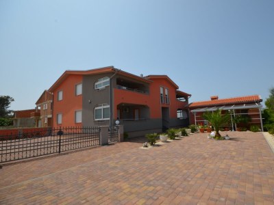 Apartment Two bedroom apartment with terrace Vir A-18562-a - Outdoor photo 4