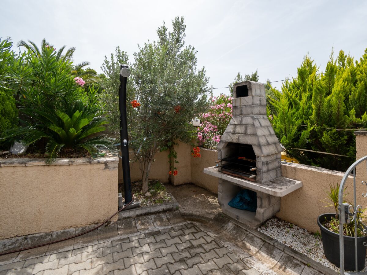 Apartment One bedroom apartment with terrace and sea view Tribanj Šibuljina, Paklenica A-17818-a - Outdoor photo 5