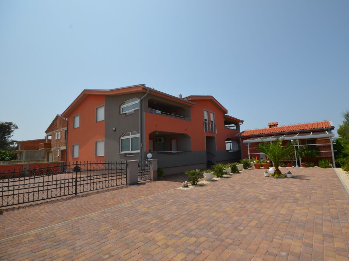 Apartment Two bedroom apartment with terrace Vir A-18562-b - Outdoor photo 4