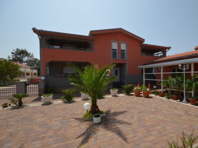 Apartment Two bedroom apartment with terrace Vir A-18562-b - Outdoor photo 2