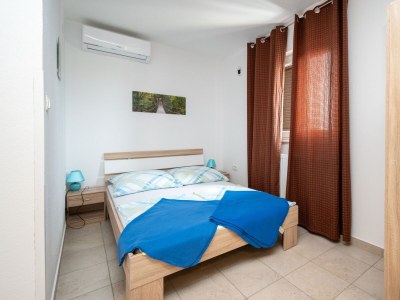 Apartment One bedroom apartment with balcony and sea view Tribanj Šibuljina, Paklenica A-17818-c in Tribanj-Šibuljina - Apartment