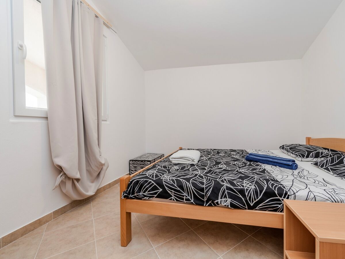 Apartment Two bedroom apartment with terrace Vir A-18563-b