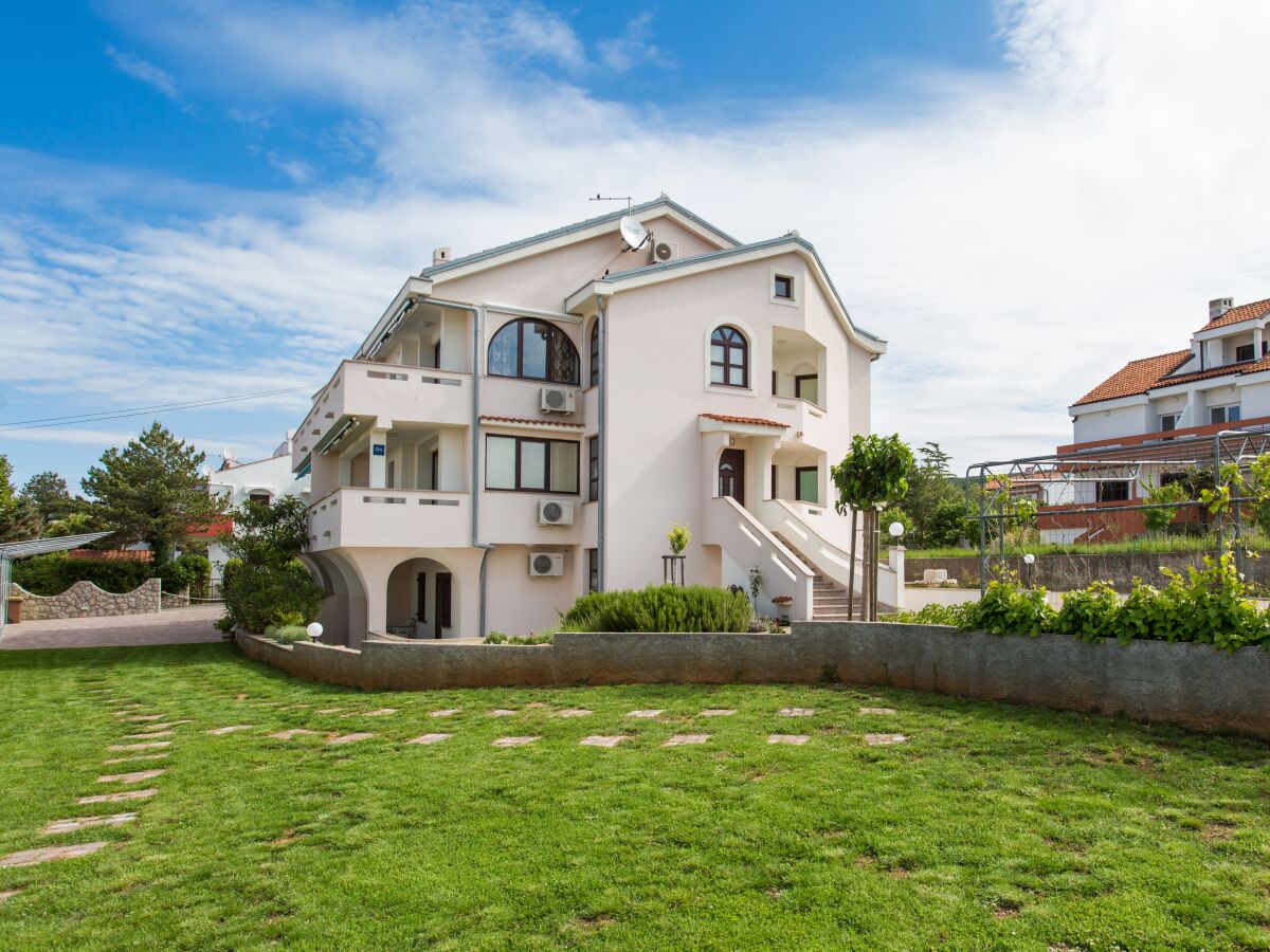 Apartment One bedroom apartment with terrace and sea view Punat, Krk A-17857-c - Outdoor photo 4