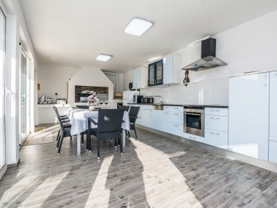 Apartment One bedroom apartment with balcony and sea view Vir - Kozjak, Vir A-18589-b - Outdoor photo 10