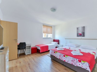 Apartment Two bedroom apartment with balcony Vir A-18592-a - Outdoor photo 9