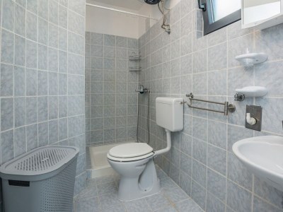 Apartment Two bedroom apartment near beach Vir - Kozjak, Vir A-19094-a - Outdoor photo 14