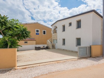 Apartment One bedroom apartment with balcony Vir A-19100-a - Outdoor photo 2