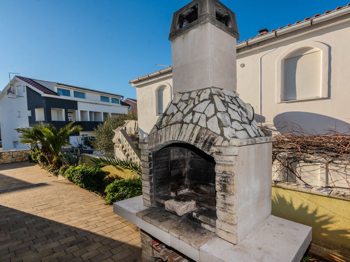 Apartment Studio flat with balcony and sea view Vir - Lozice, Vir AS-18593-a - Outdoor photo 4