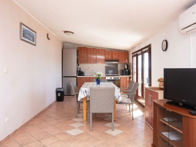 Apartment Two bedroom apartment with balcony and sea view Drage, Biograd A-19189-c - Outdoor photo 18