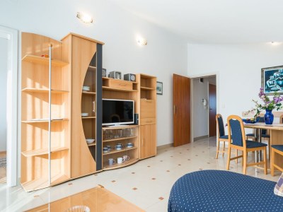Apartment Three bedroom apartment with balcony and sea view Vir A-18603-g - Outdoor photo 15