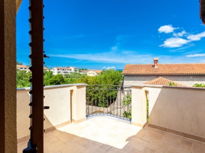 Apartment Two bedroom apartment with terrace Porat, Krk A-19272-a - Outdoor photo 25