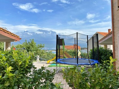 Apartment Two bedroom apartment with terrace and sea view Šilo, Krk A-18685-a - Outdoor photo 8