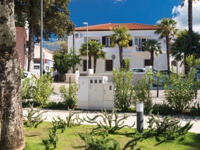 Apartment Two bedroom apartment with balcony and sea view Malinska, Krk A-19359-a in Malinska - Apartment