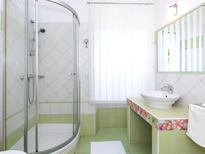 Apartment Two bedroom apartment with balcony and sea view Malinska, Krk A-19359-b - Outdoor photo 15