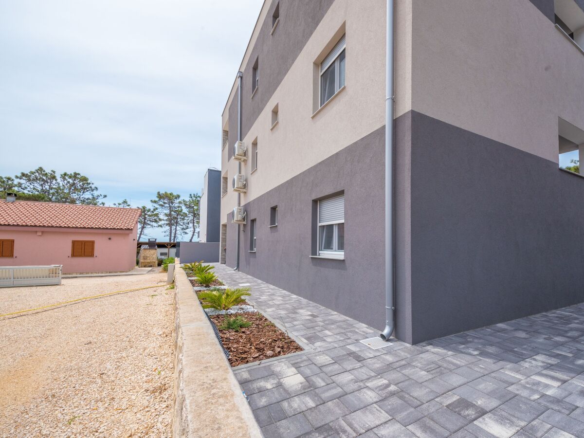 Apartment Two bedroom apartment with terrace Vir A-18881-a - Outdoor photo 3