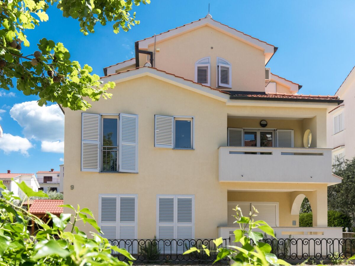 Apartment One bedroom apartment with balcony Malinska, Krk A-19371-c - Outdoor photo 2