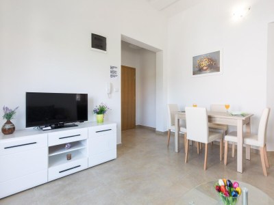Apartment One bedroom apartment with balcony Malinska, Krk A-19371-d - Outdoor photo 5