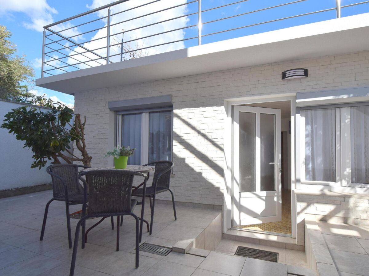 Apartment Two bedroom apartment with terrace Krk A-19378-b