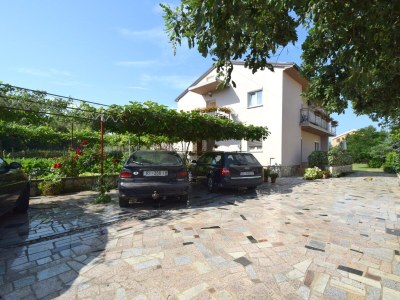Apartment One bedroom apartment with terrace Malinska, Krk A-19381-b - Outdoor photo 9