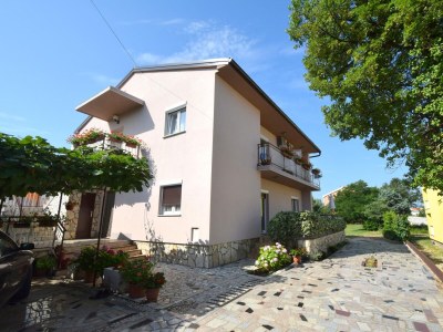 Apartment Studio flat with balcony Malinska, Krk AS-19381-a in Malinska - Apartment