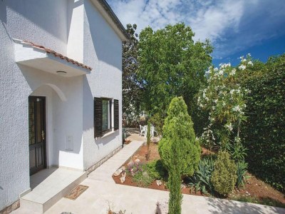 Apartment Studio flat with terrace Pinezići, Krk AS-18967-a - Outdoor photo 7