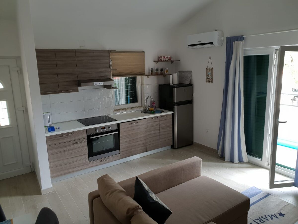 Apartment One bedroom apartment with terrace Jadrija, Šibenik A-18976-a