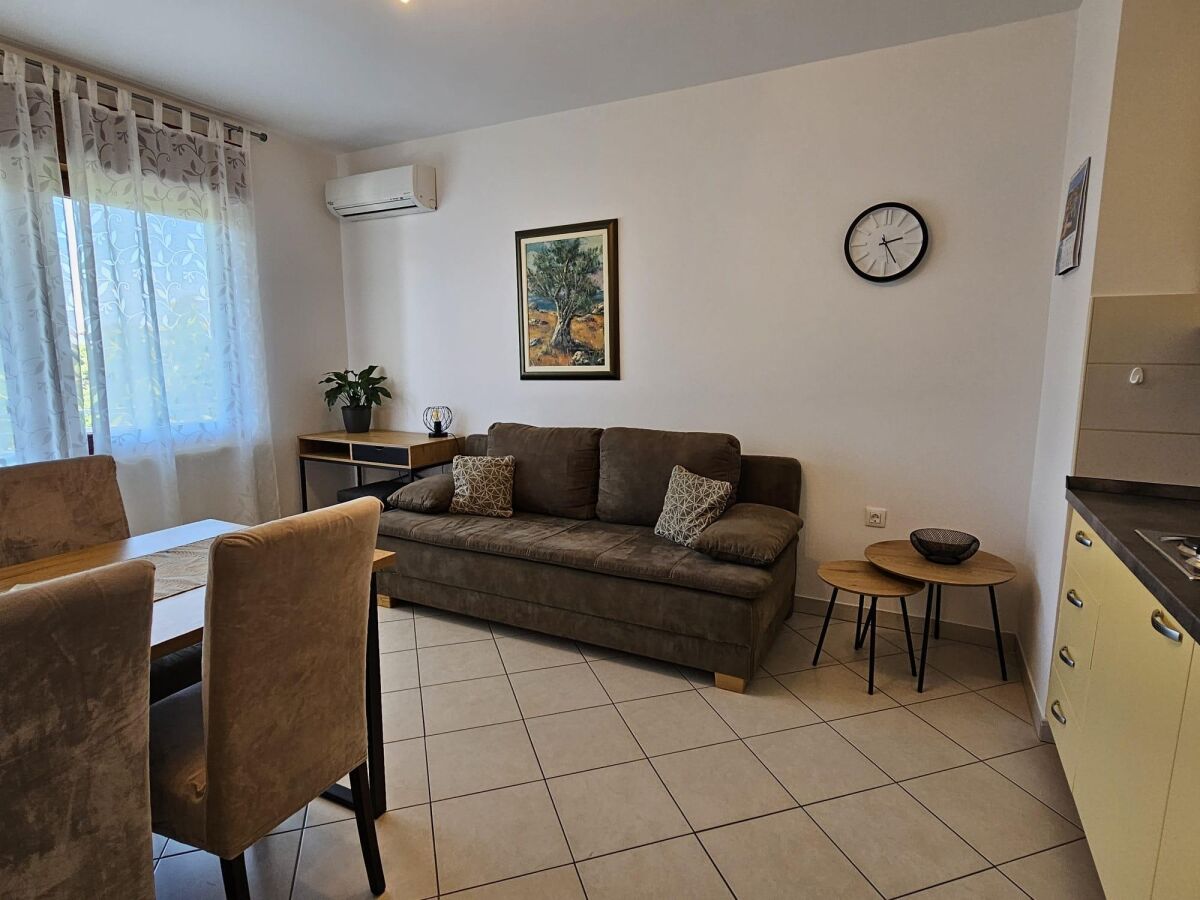Apartment One bedroom apartment with balcony Malinska, Krk A-19389-c - Outdoor photo 4