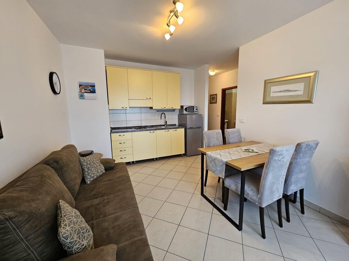 Apartment One bedroom apartment with balcony Malinska, Krk A-19389-c - Outdoor photo 5
