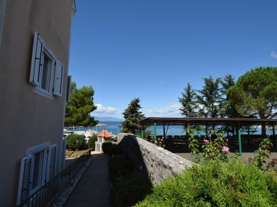 Apartment One bedroom apartment near beach Vantačići, Krk A-19406-a - Outdoor photo 7