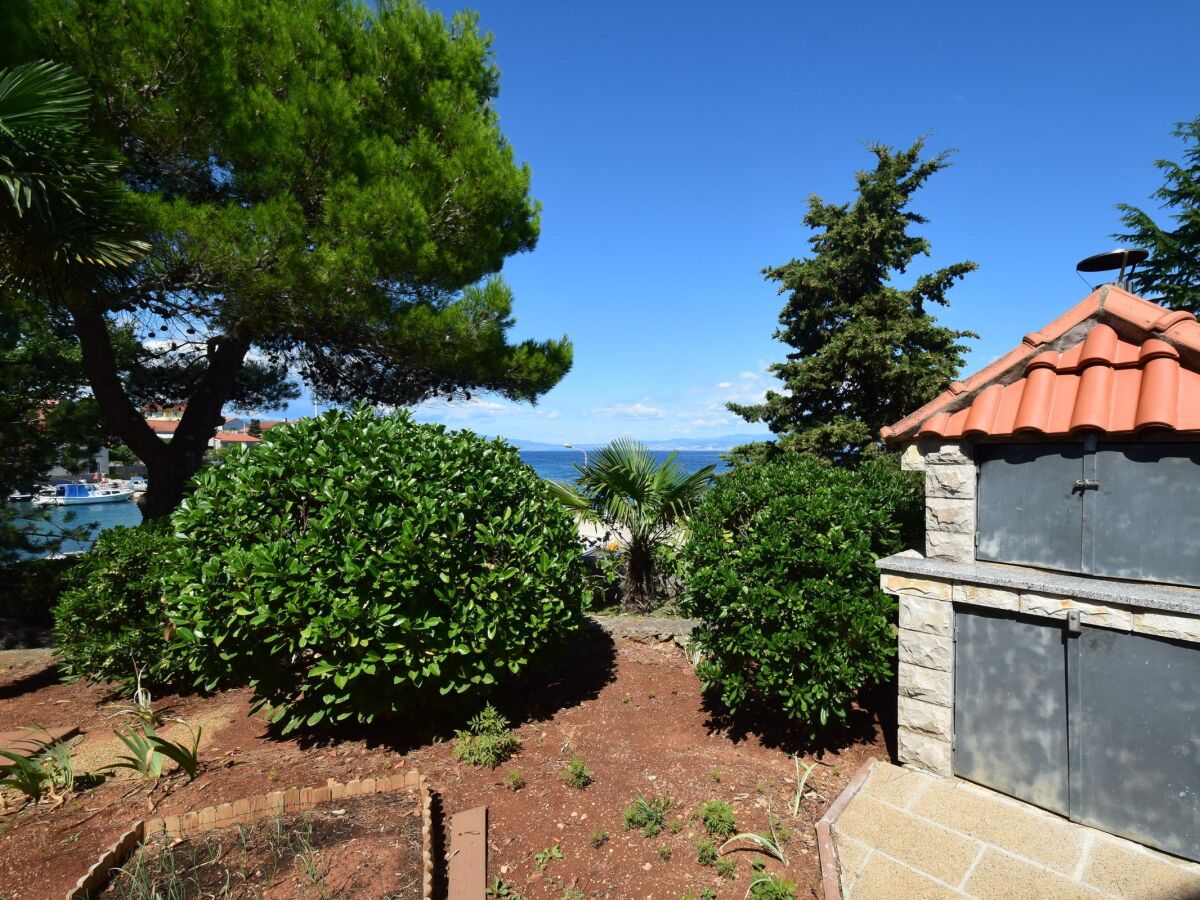 Apartment One bedroom apartment near beach Vantačići, Krk A-19406-b - Outdoor photo 5
