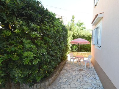 Apartment One bedroom apartment with terrace Njivice, Krk A-19411-a in Njivice - Apartment